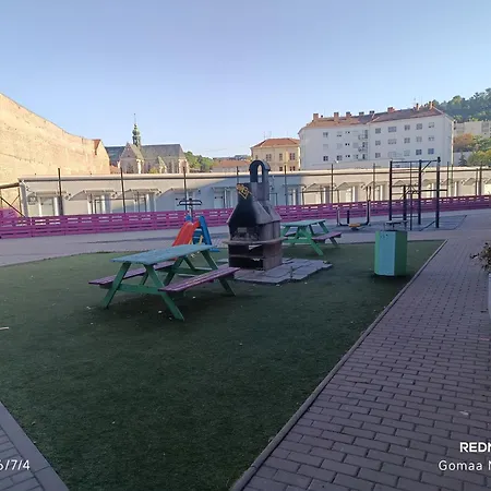 V Centru Města Appartamento