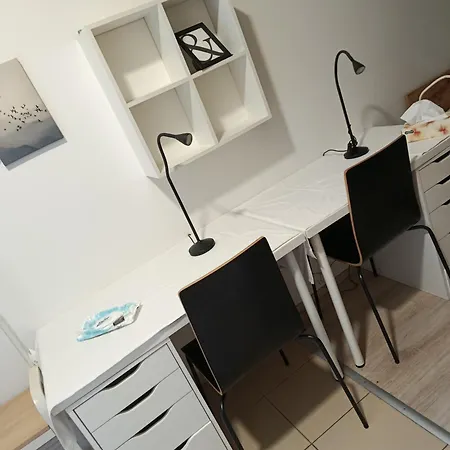 Apartament V Centru Mesta